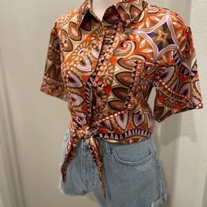 LIKE NEW Rachel Roy Colorful Short Sleeve Tie Front Paisley Swirl Pattern Blouse